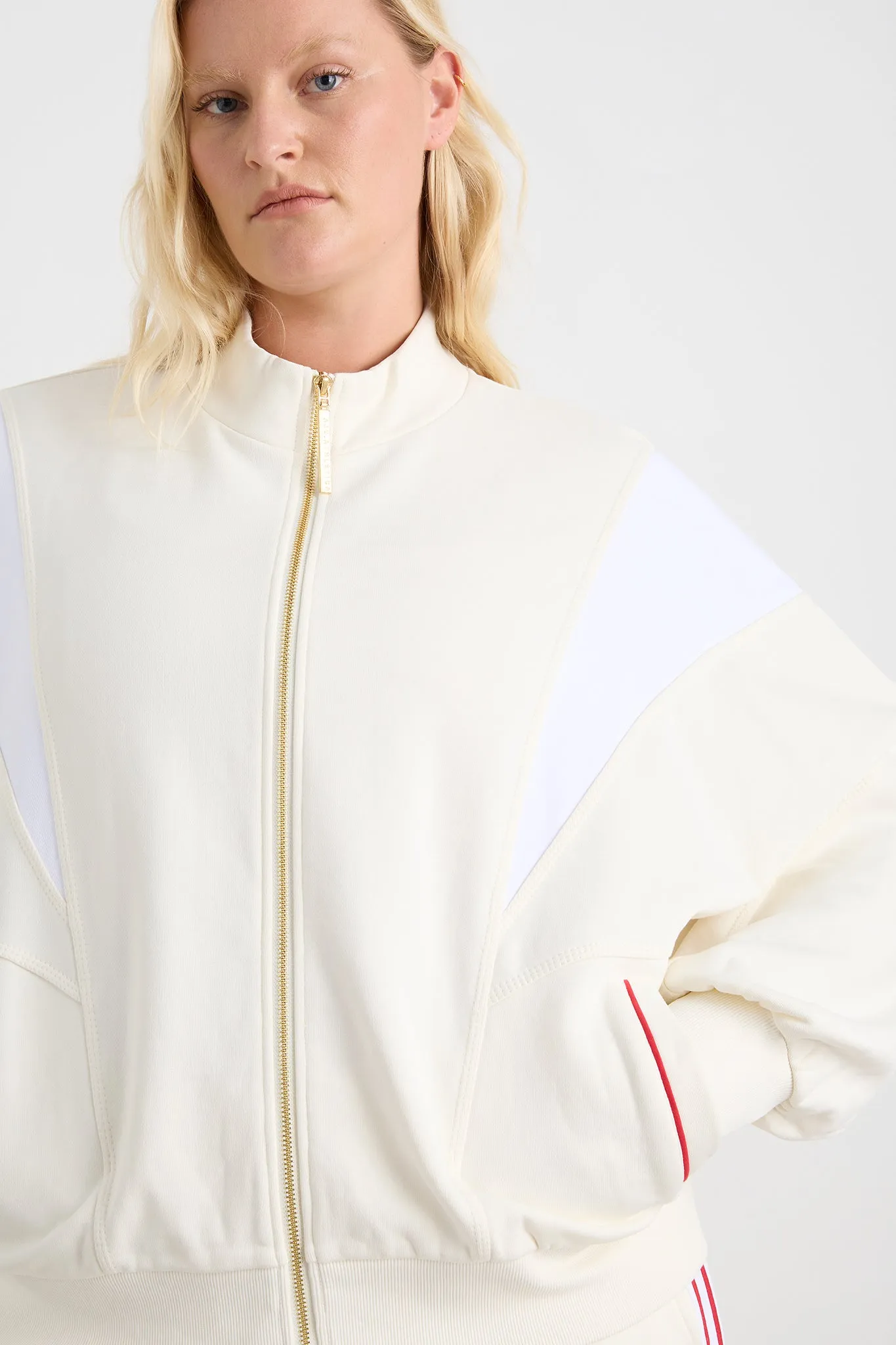 Batwing Track Jacket 725