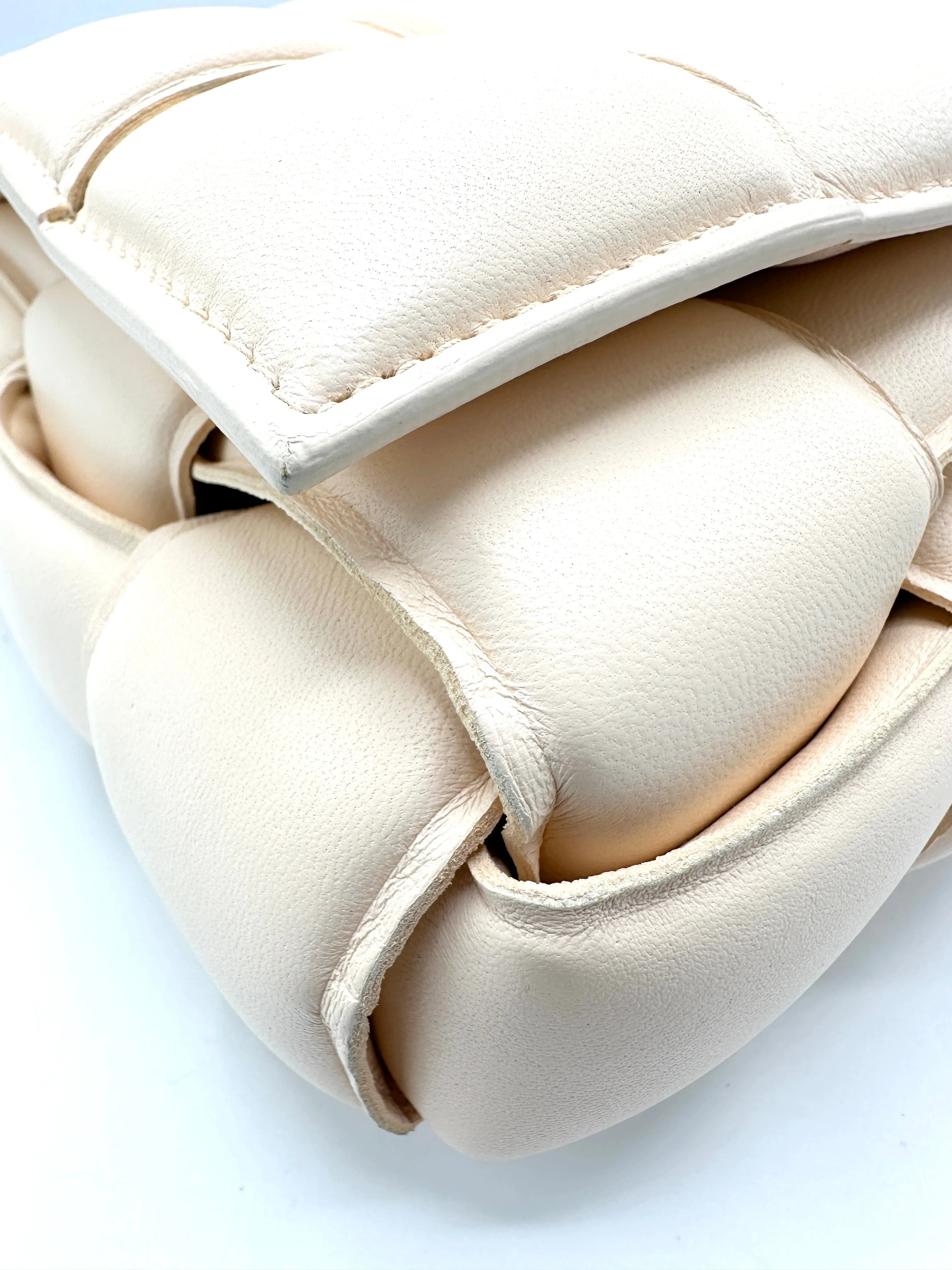 Melon Intrecciato Padded Cassette