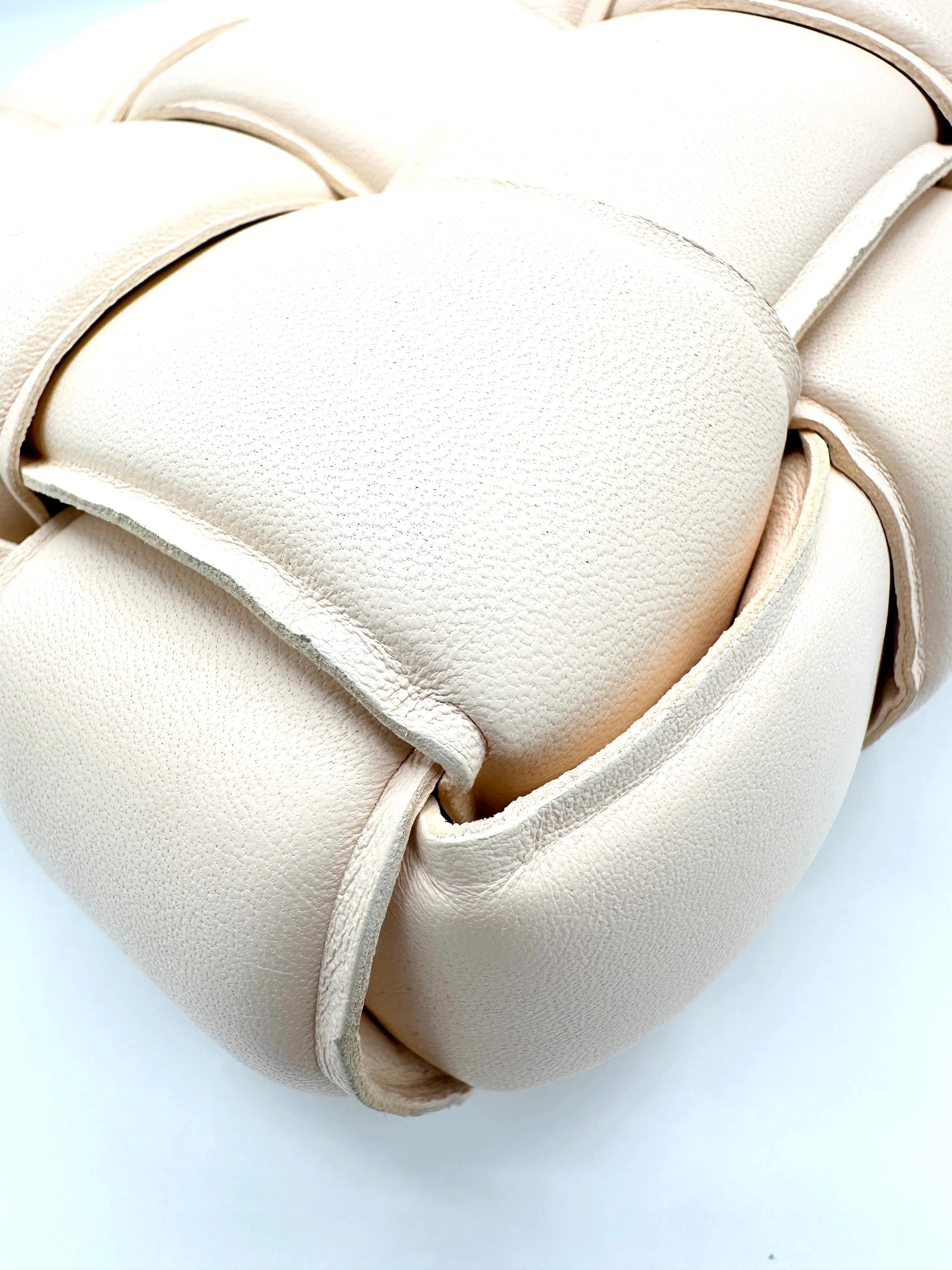 Melon Intrecciato Padded Cassette